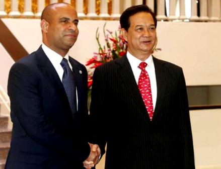 Impulsan nexos Vietnam-Haití